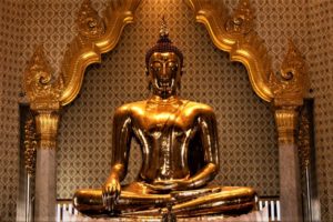 Read more about the article The Golden Lessons I Learned From The Solid Gold Buddha!